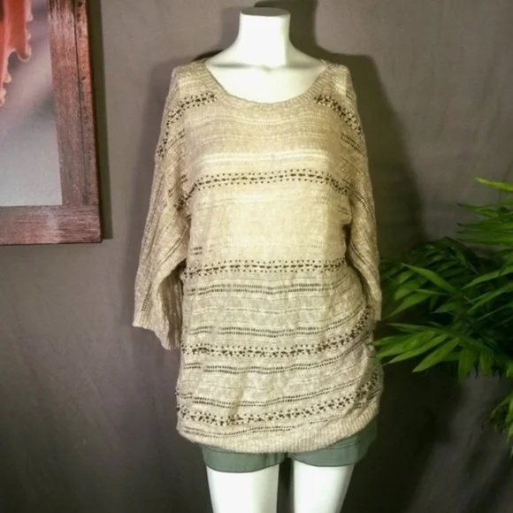 3/$25 Jones NY Beachy Crochet Top or cover up - Picture 3 of 11